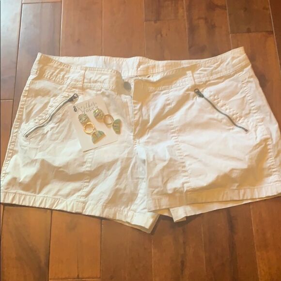 Faded Glory white shorts - Picture 1 of 4